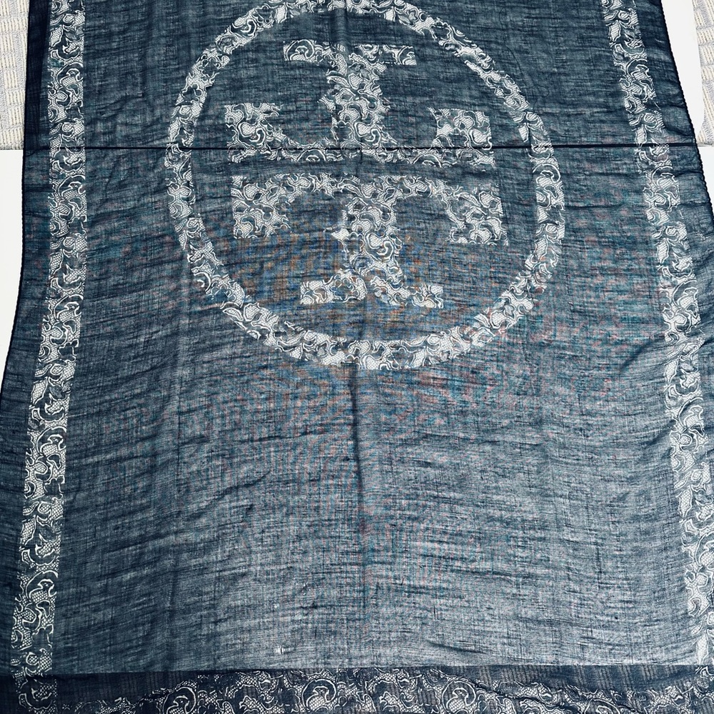 NWT Tory Burch Scarf Logo Design Geneva Square Scarf